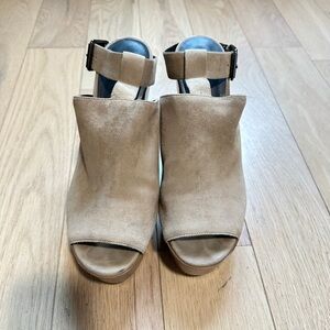 Suede Rebecca Minkoff pumps